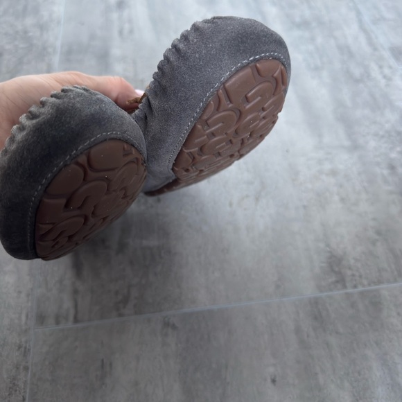 UGG Dakota Shearling Wool Moccasin Slippers Cozy Gray Size 8 - Picture 8 of 11